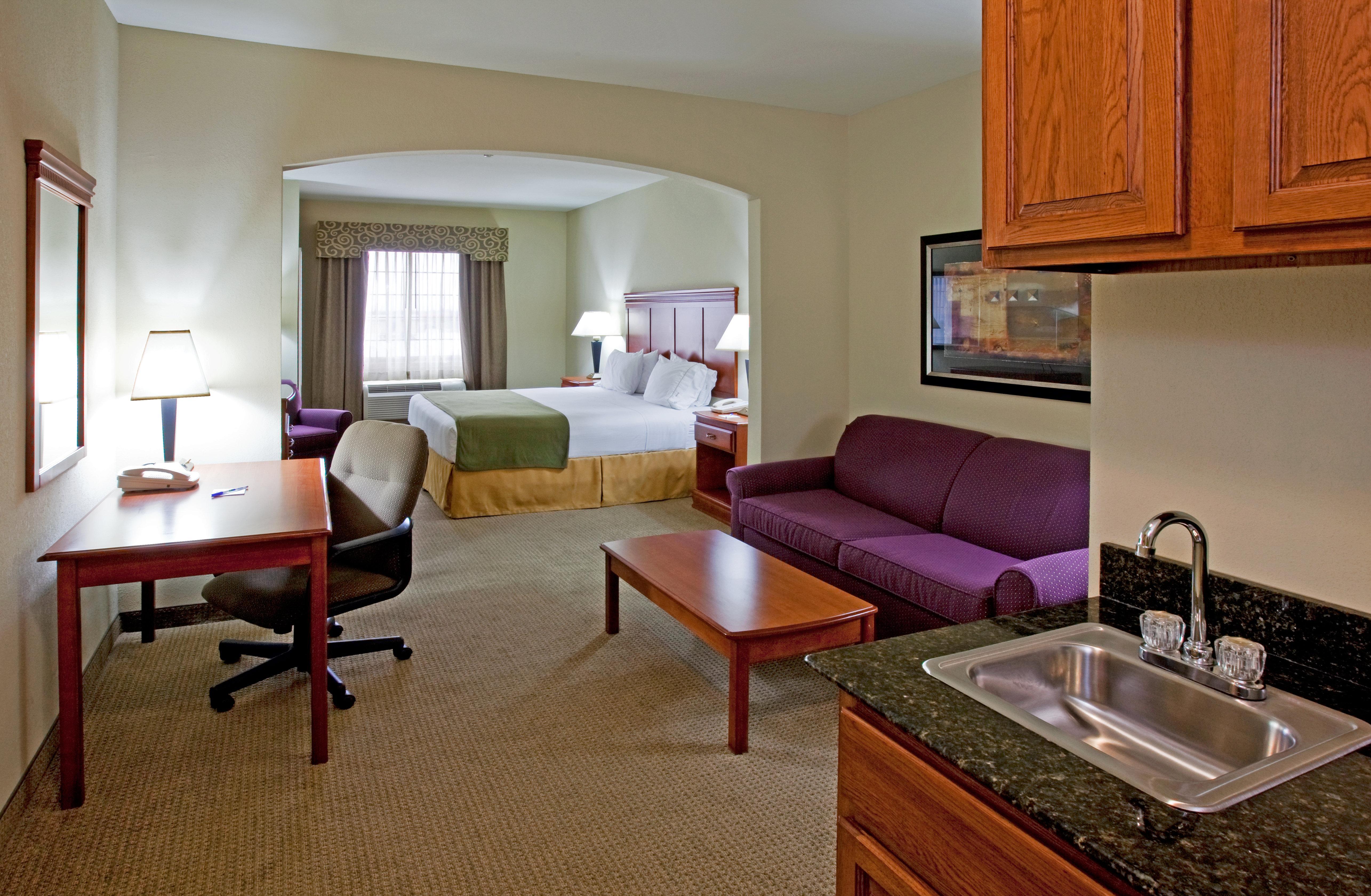 Holiday Inn Express Hotel And Suites Ada By Ihg חדר תמונה