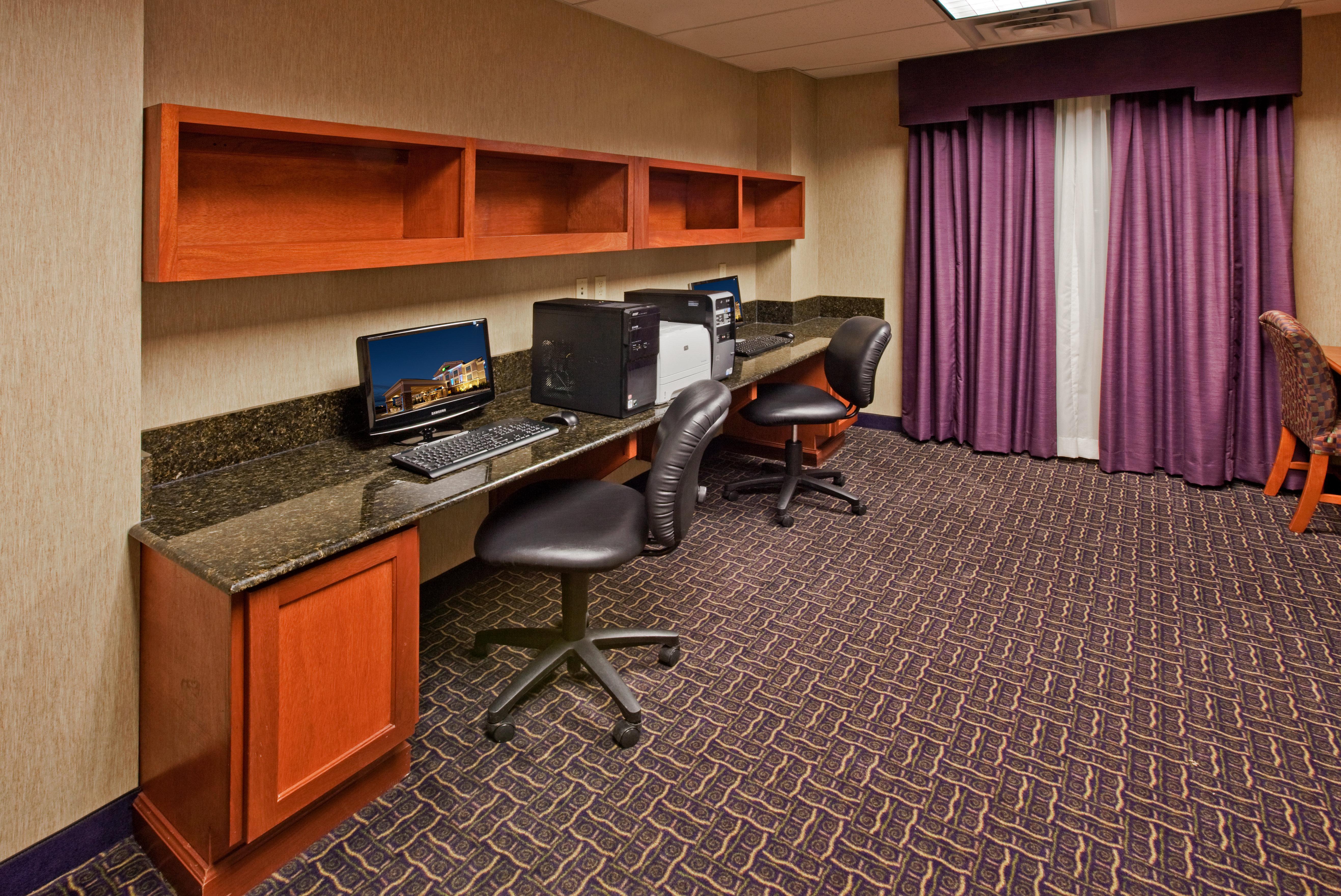 Holiday Inn Express Hotel And Suites Ada By Ihg מראה חיצוני תמונה