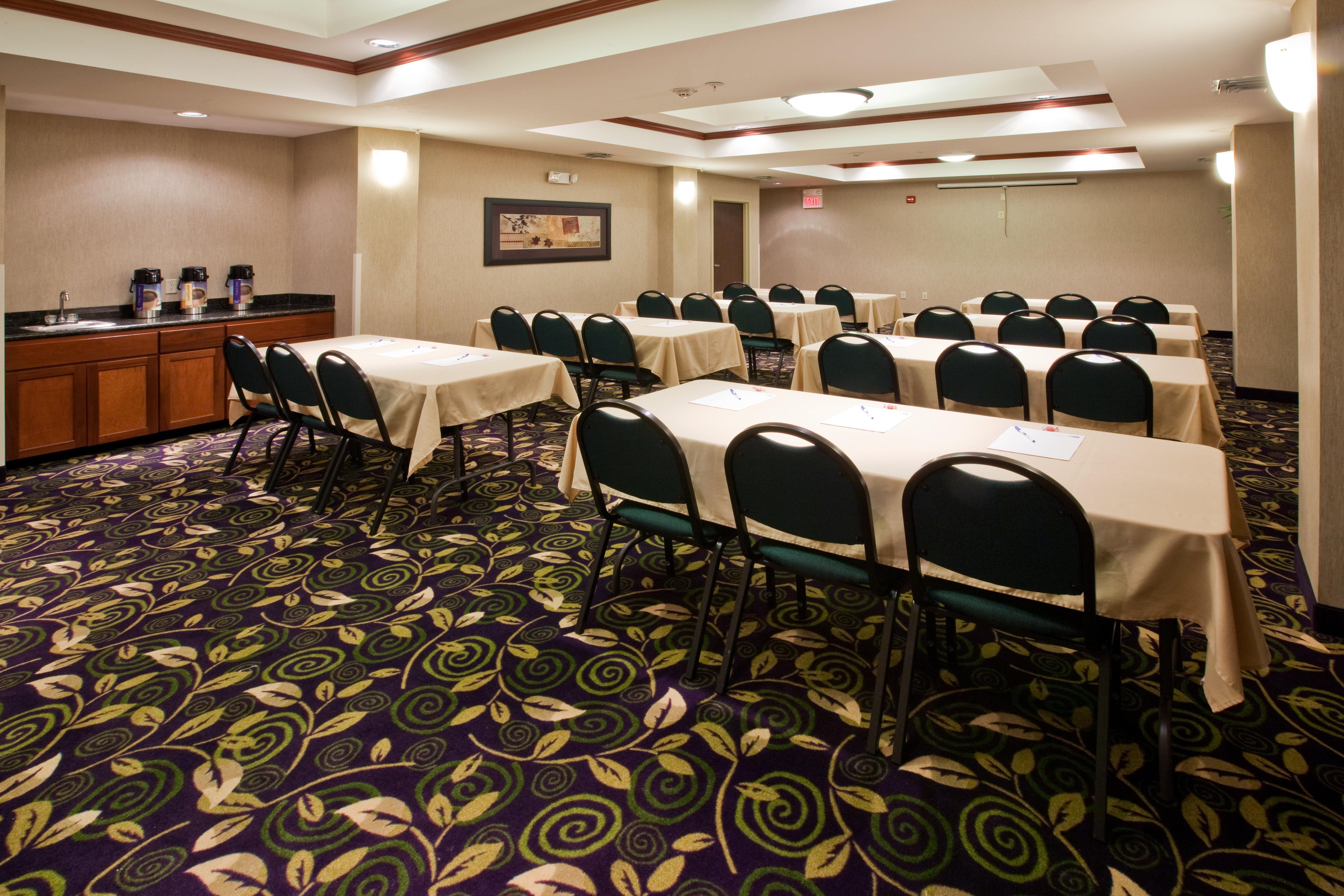 Holiday Inn Express Hotel And Suites Ada By Ihg מראה חיצוני תמונה