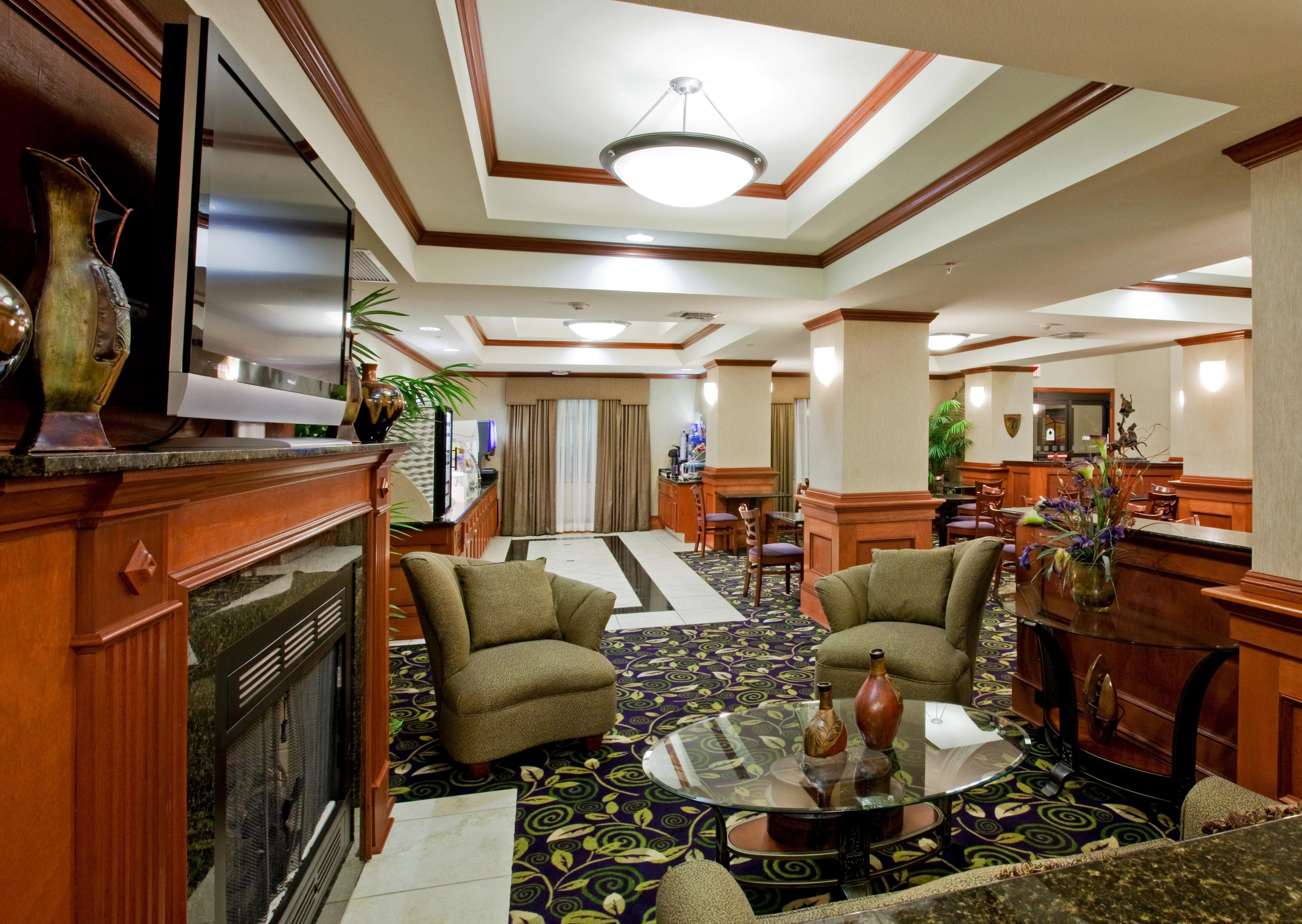 Holiday Inn Express Hotel And Suites Ada By Ihg מראה חיצוני תמונה