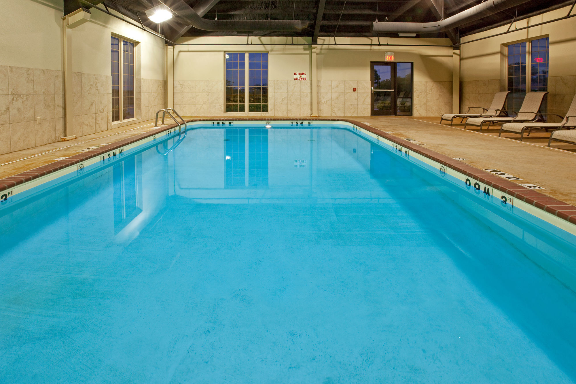 Holiday Inn Express Hotel And Suites Ada By Ihg מראה חיצוני תמונה